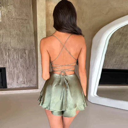 Robe en satin dos nu femme