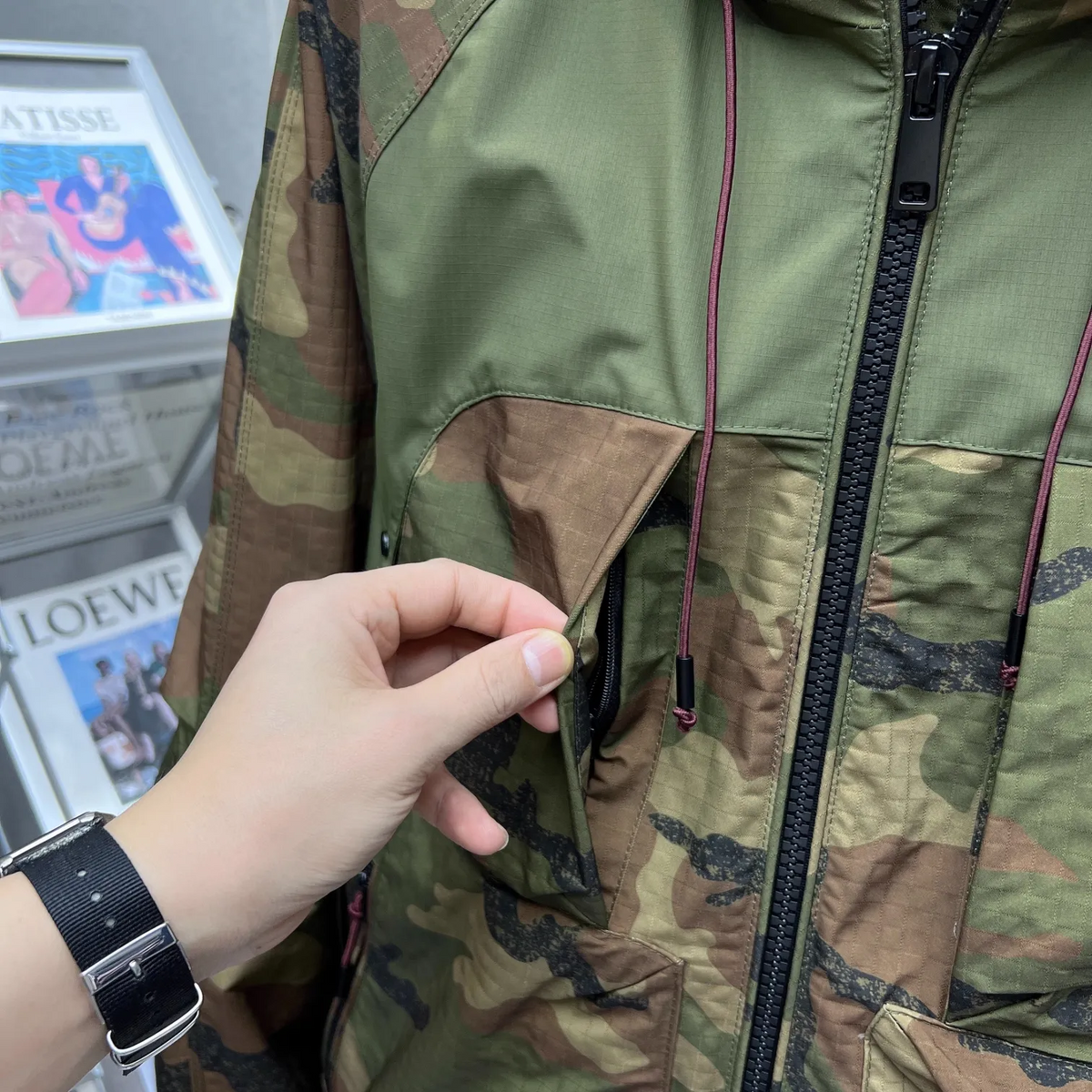 Veste coupe-vent à capuche camouflage homme – Ruben