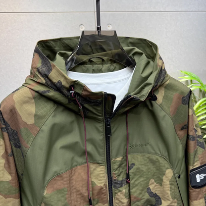 Veste coupe-vent à capuche camouflage homme – Ruben