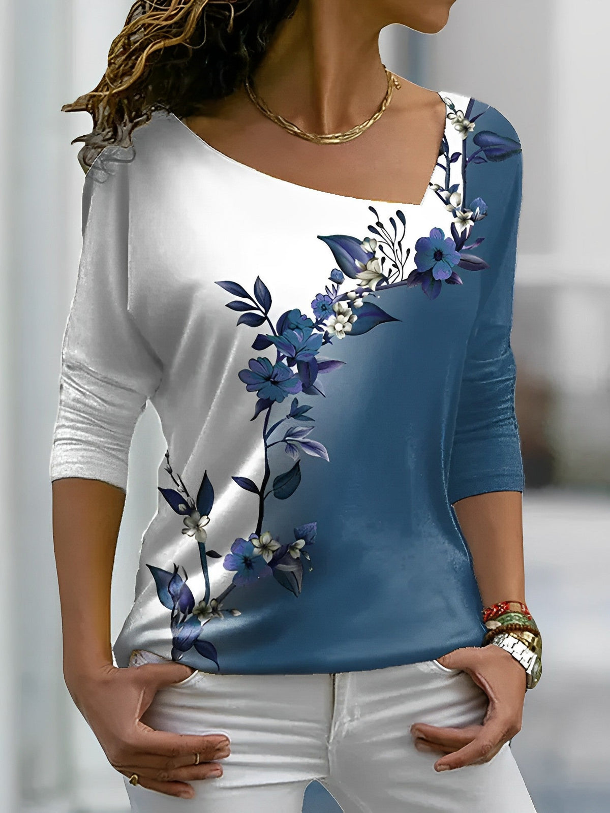 T-shirt fleuri couleurs contrastées