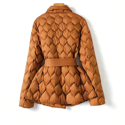 Toteme - Manteau bouffant en soie par Lilian Thouram
